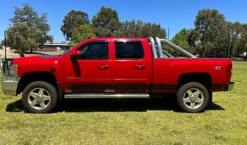 
										2012 Chevrolet Silverado full									